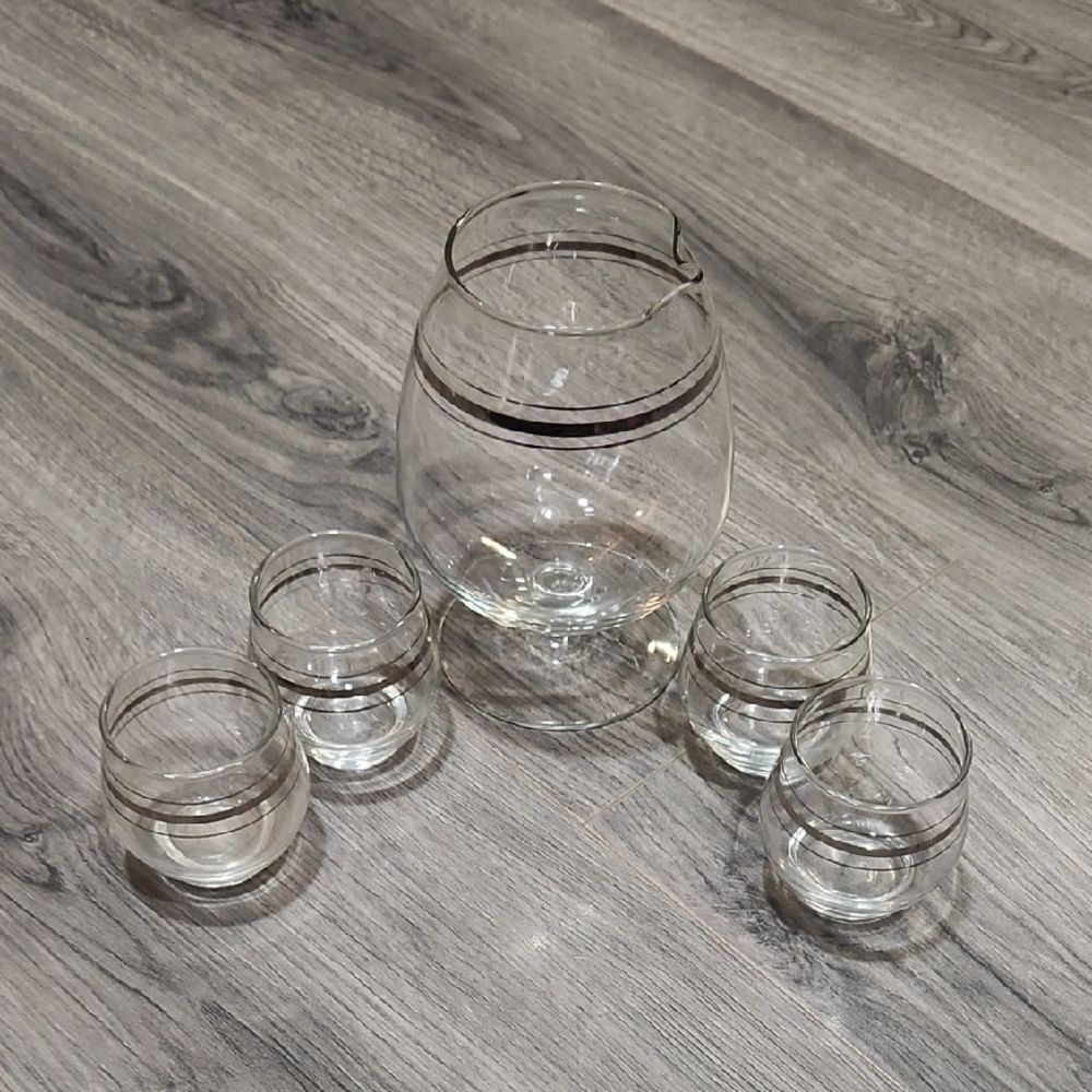 GUC Vintage MCM LG Brandy Snifter & 4 Footed Glasses